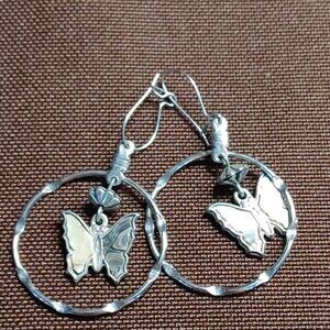 Chic Silver Butterfly Hoop Earrings